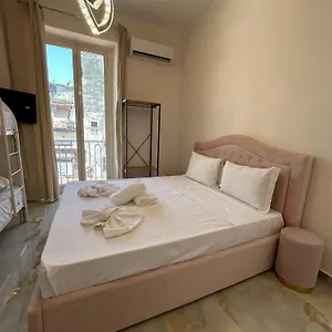  Apartamento Valentino House Vico Mattonelle 48 Italia